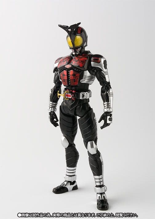ユ*ウ様 新品匿名送料込 真骨彫S.H.Figuarts 仮面ライダーダークカブ