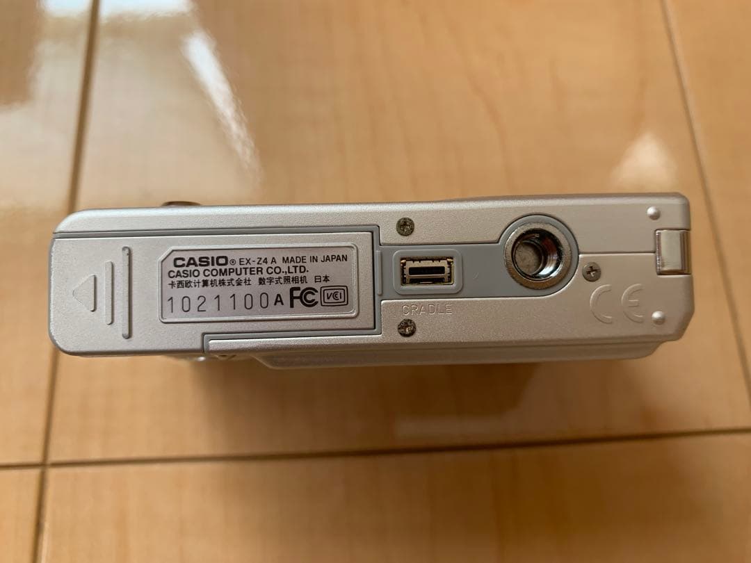 動作品　CASIO EXILIM ZOOM EX-Z4