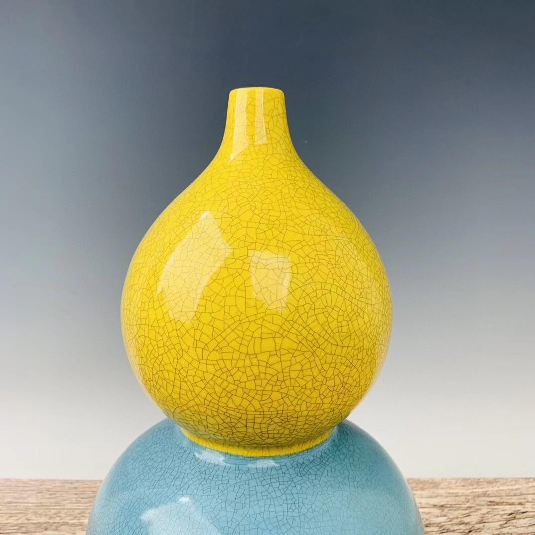 中国古美術・旧蔵の磁器・大周柴窯兩色葫蘆瓶・置物・書道具・茶道具・文房具・賞物