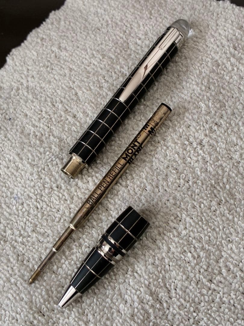 ◾️モンブラン◾️スターウォーカー ボールペン◾️メタルラバー◾️化粧箱、サービスガイド