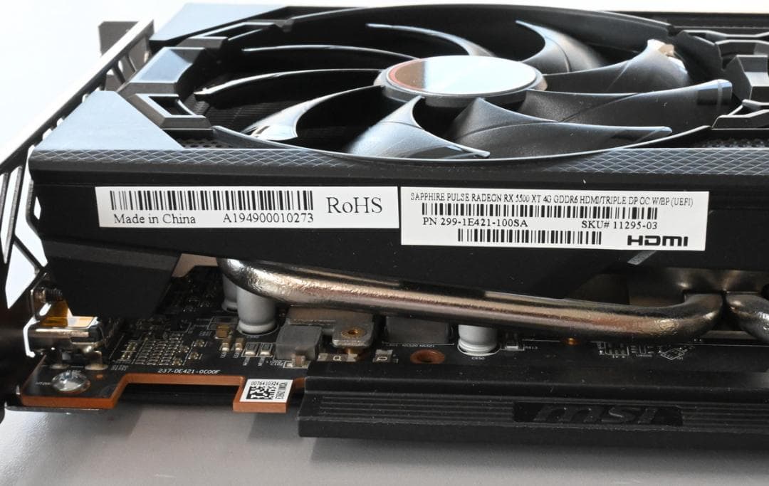 グラフィックボード・グラボ・ビデオカード SAPPHIRE PULSE RADEON RX 5500 XT 4GB