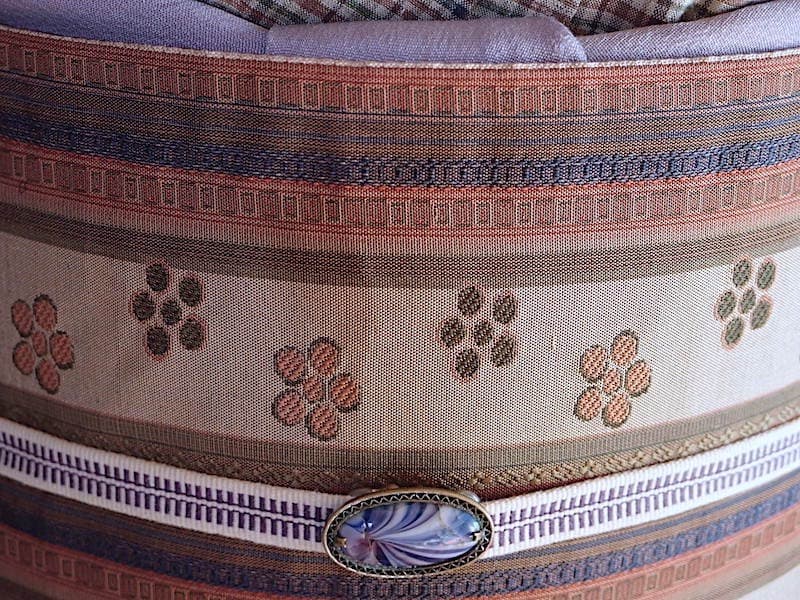 袋名古屋帯（縞に梅鉢文）長372　全通総柄　正絹美品