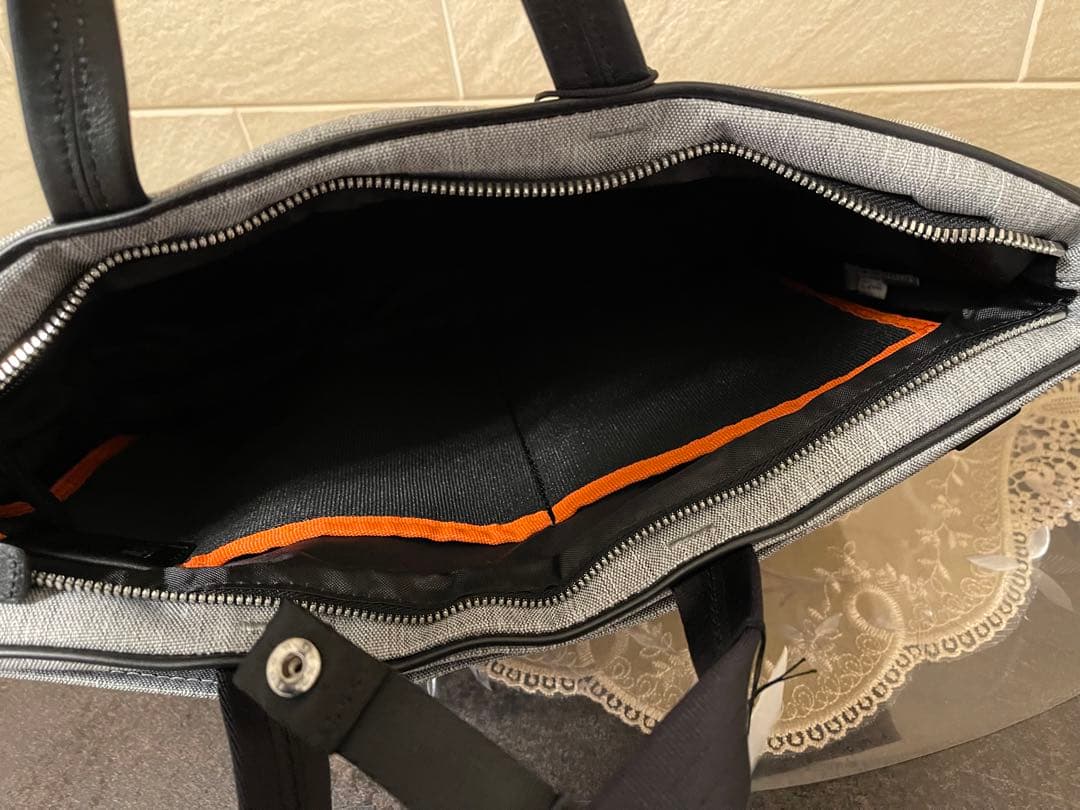 【新品】ISIT ビジネスバッグ/リュック　グレー　22,000円　3Way