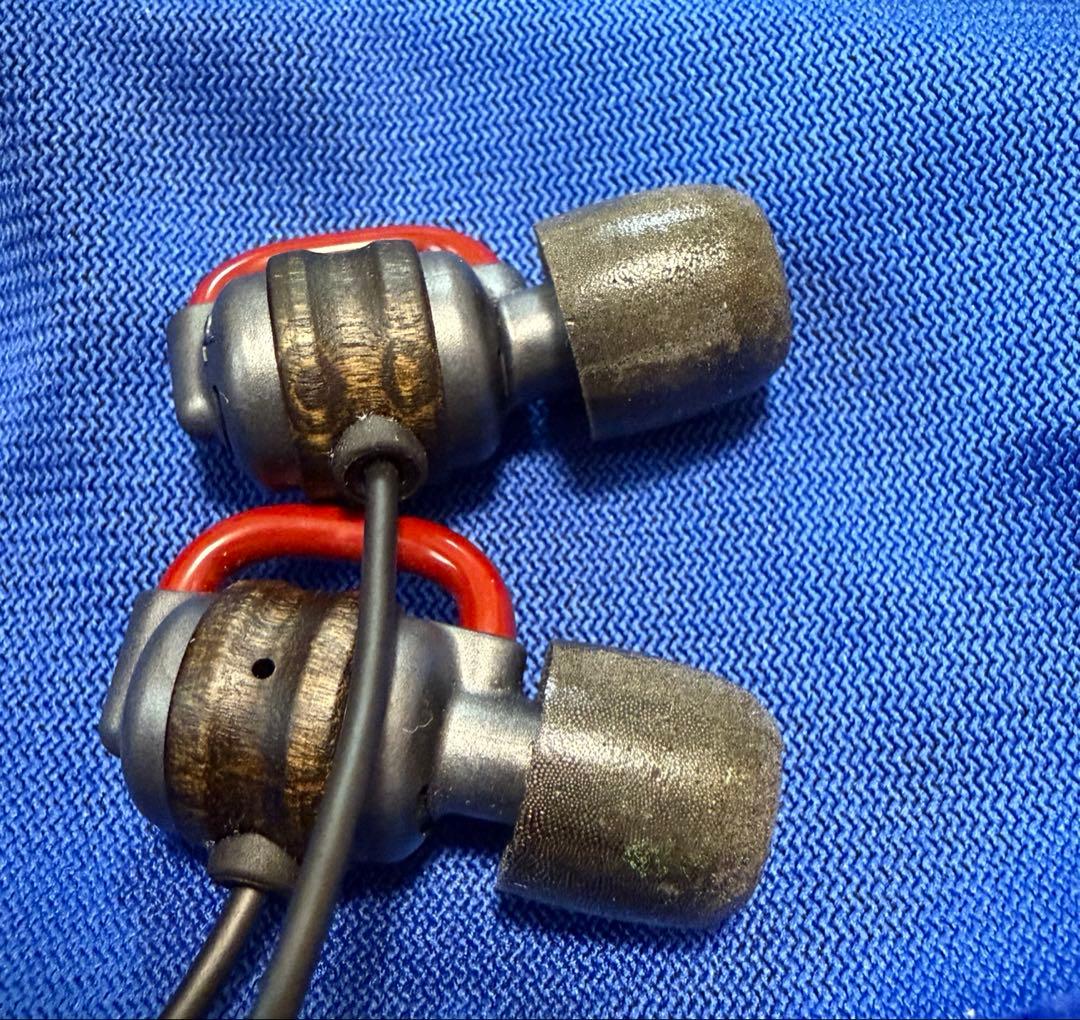 音茶楽　Flat4 緋楓III ハイレゾ対応イヤホン