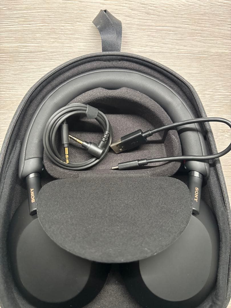 Sony ワイヤレスヘッドホン WH-1000XM5 ブラック