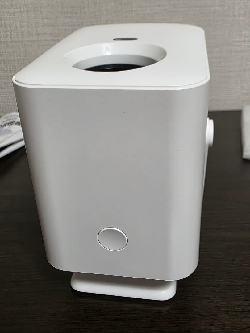 ✨2025年最新✨美品✨HD MULTIMEDIA 小型プロジェクター　白