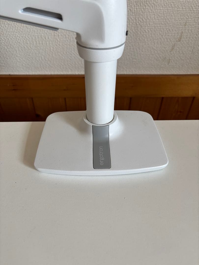 LG 32UP550N モニター 本体➕ エルゴトロン モニターアーム