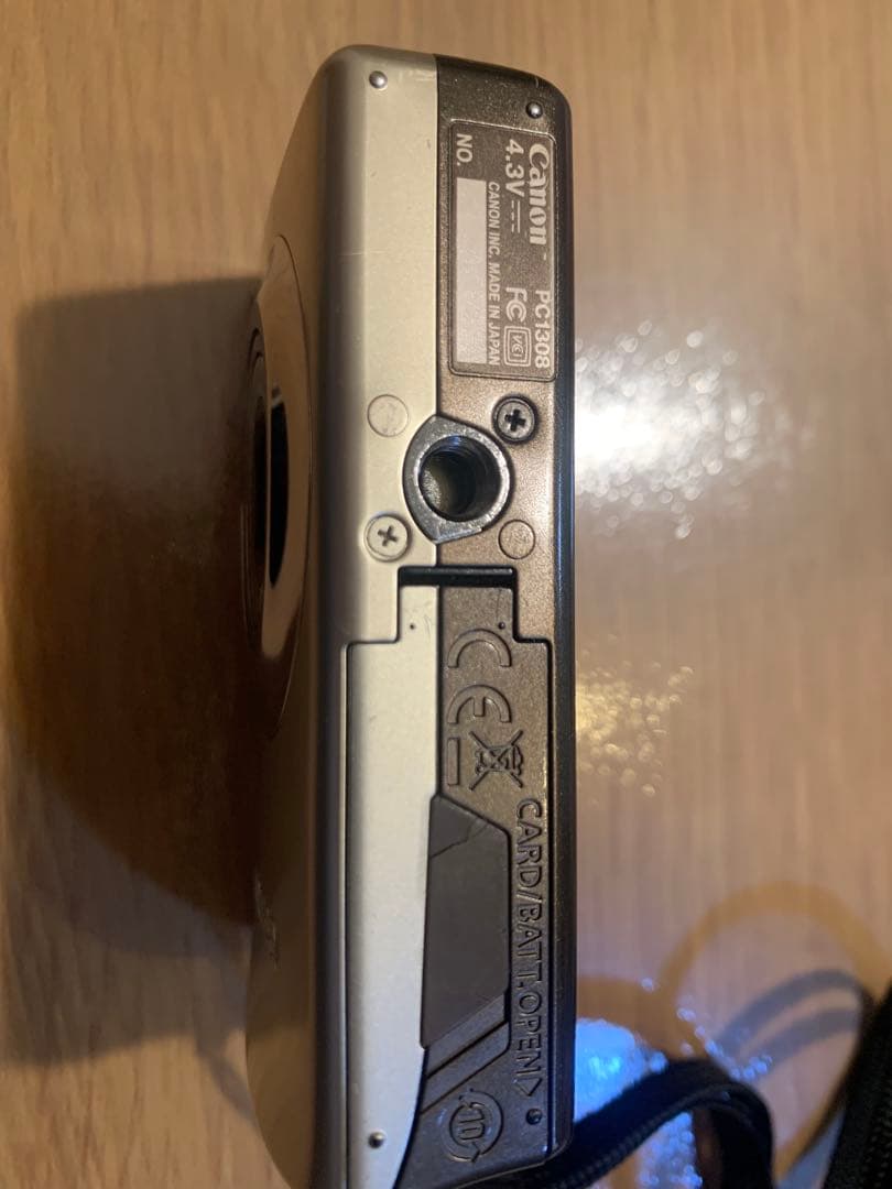 Canon IXY デジタルカメラ バッテリーチャージャー付き