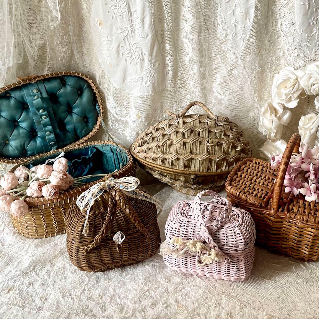 ドールパニエ　フランスアンティーク 人形用 ミニ プチ カゴ 籠 かご
