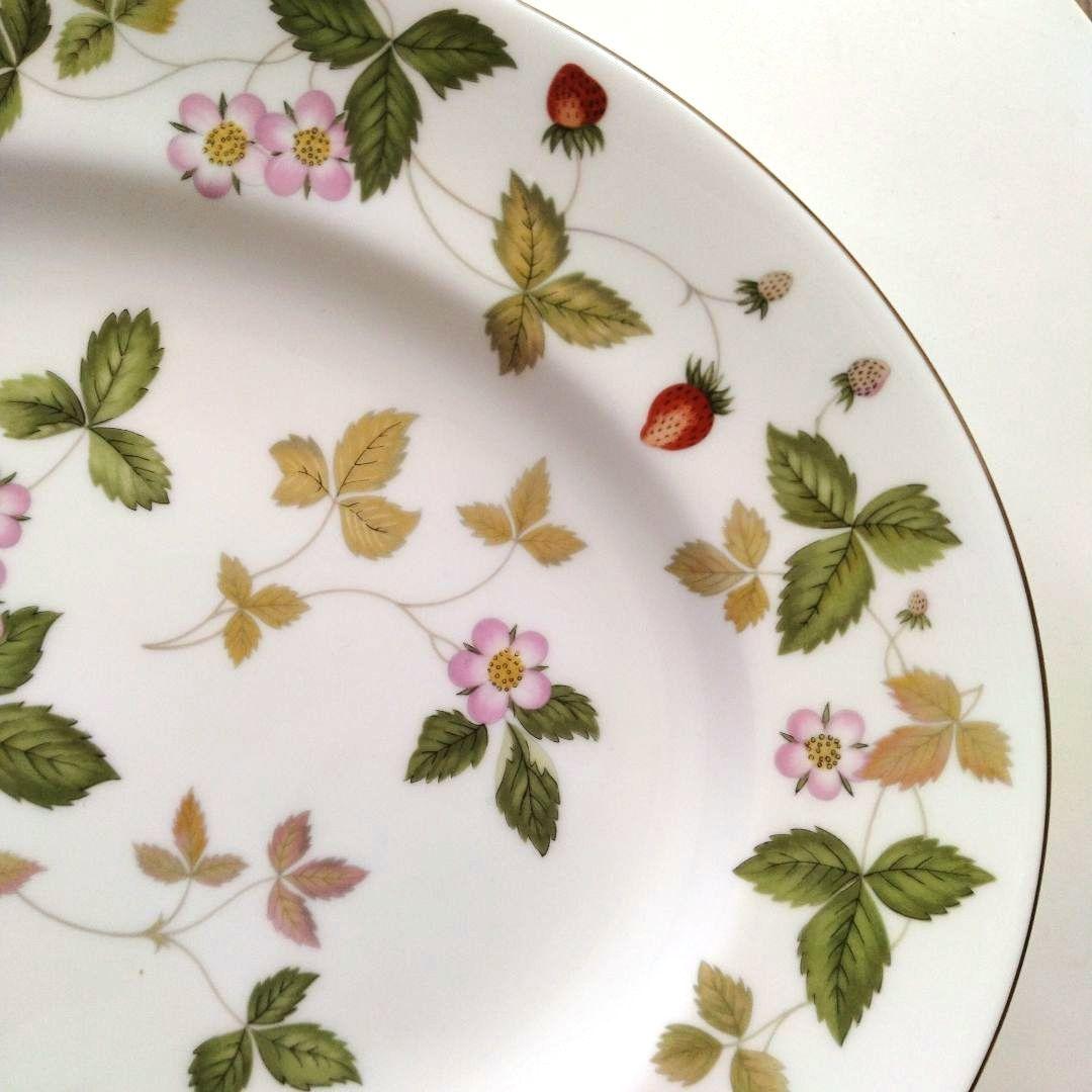 【WEDGE WOOD】ワイルドストロベリーオーバルディッシュ40cm