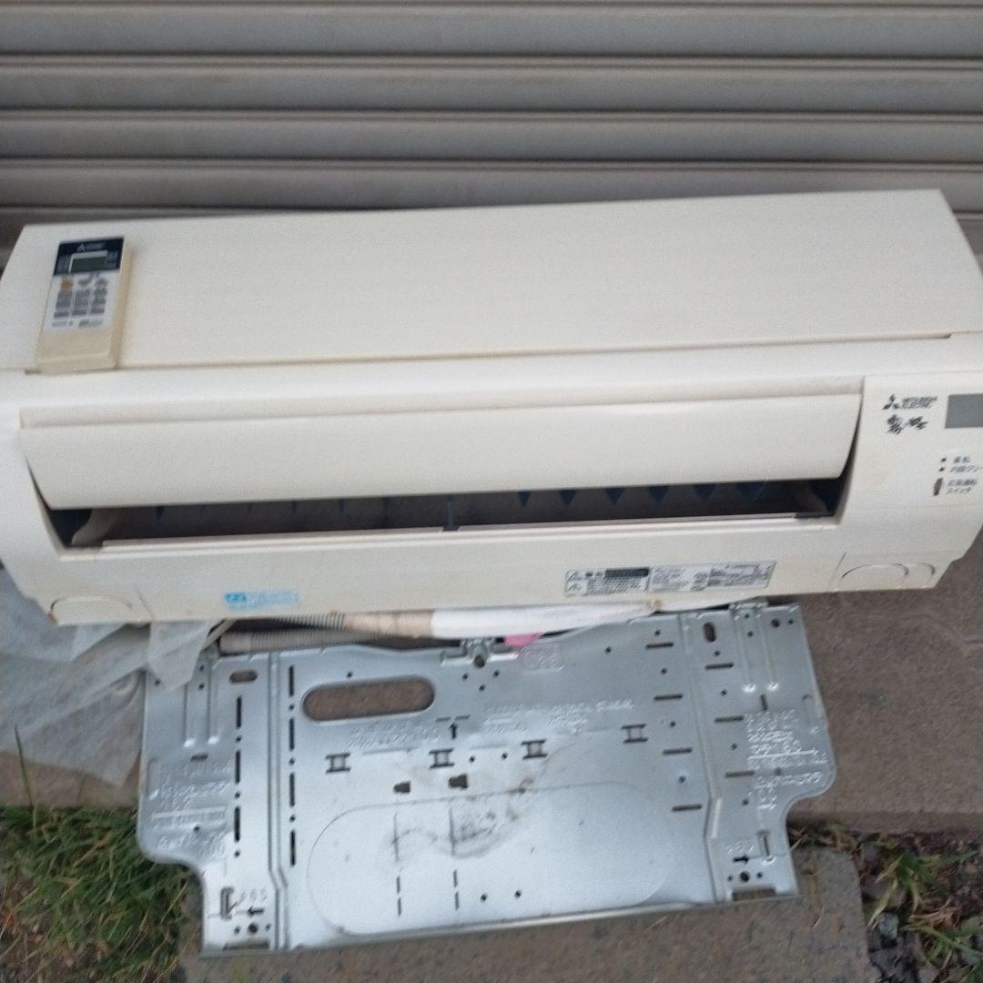 盛岡　業務用　Mitsubishi エアコン　MSZ-GE2219　200v