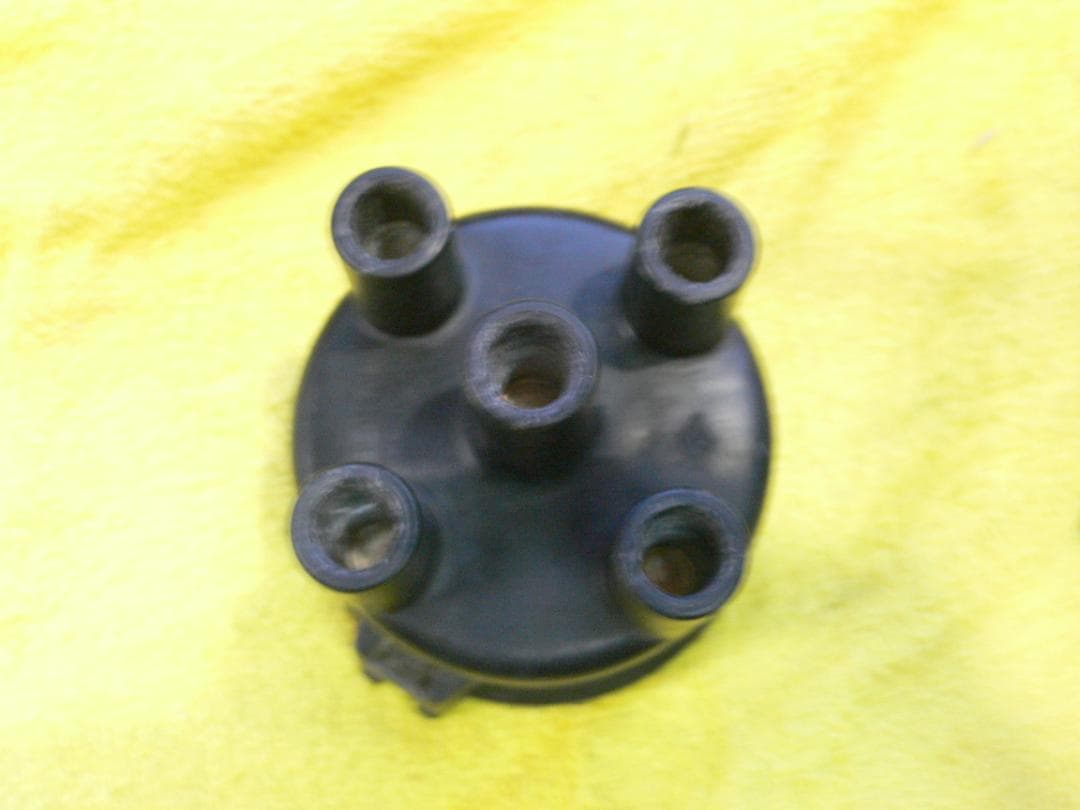 フェアレディSR311　U20エンジン部品 デストリビュータ