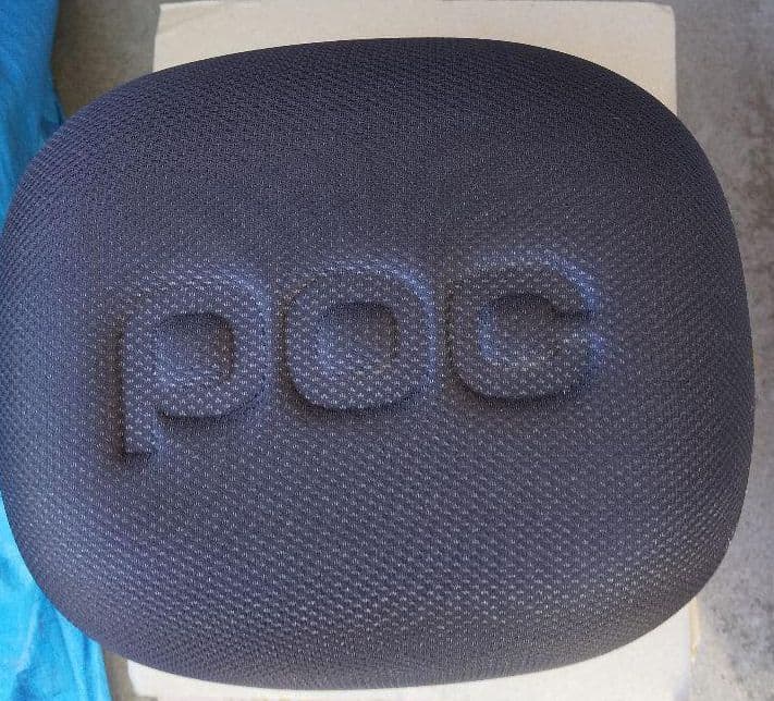 未使用保管品 POCヘルメット & ケース