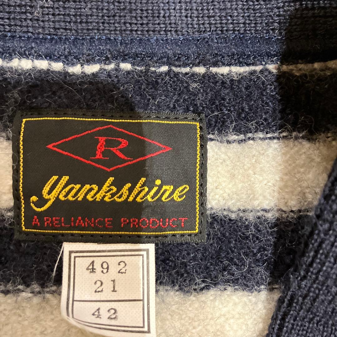 極美品ヤンクシャー　サイズ42 、XL ニットカーディガン、　白ネイビー、