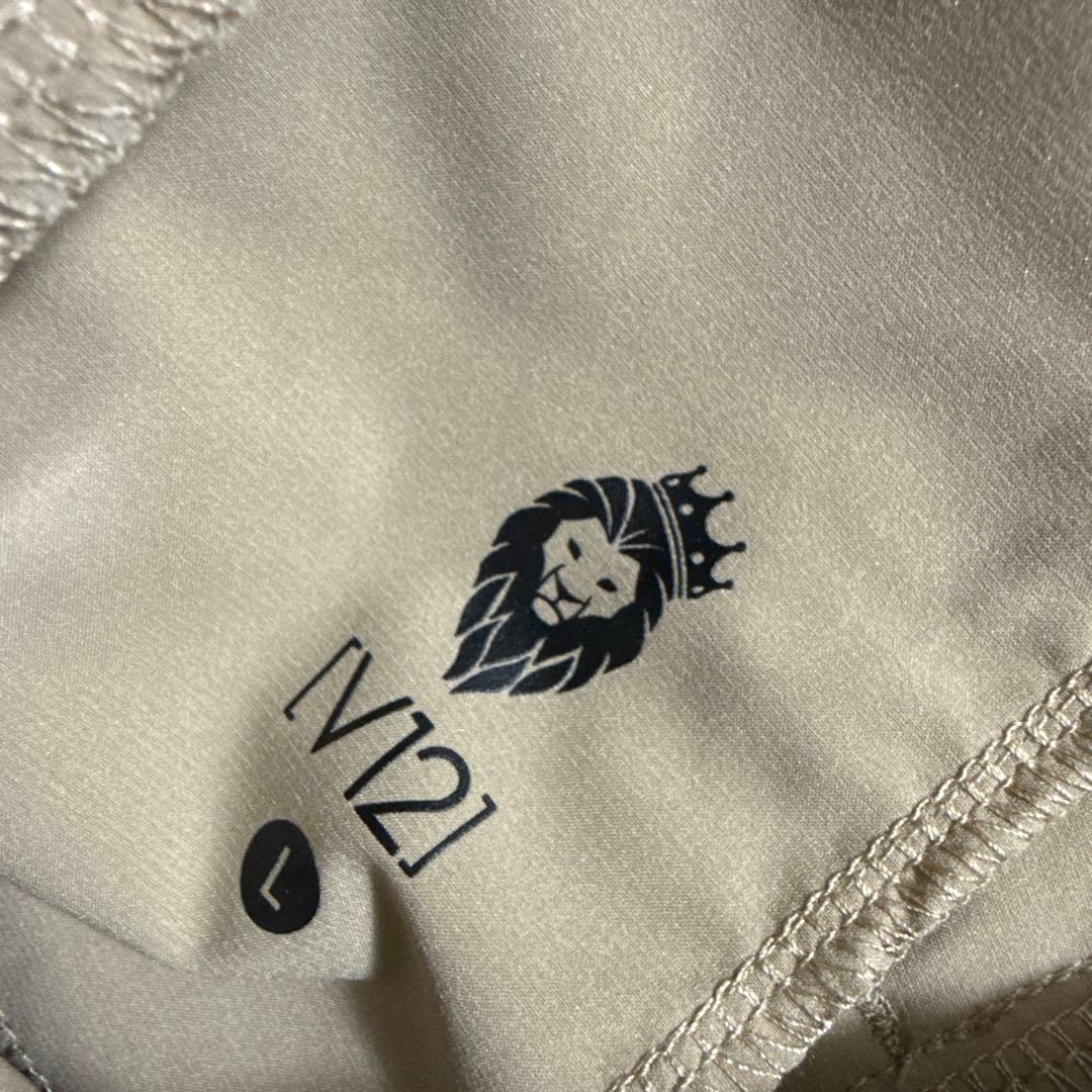 新品タグ付き未使用　V12 （V TWELVE） 上下セットアップ　サイズL