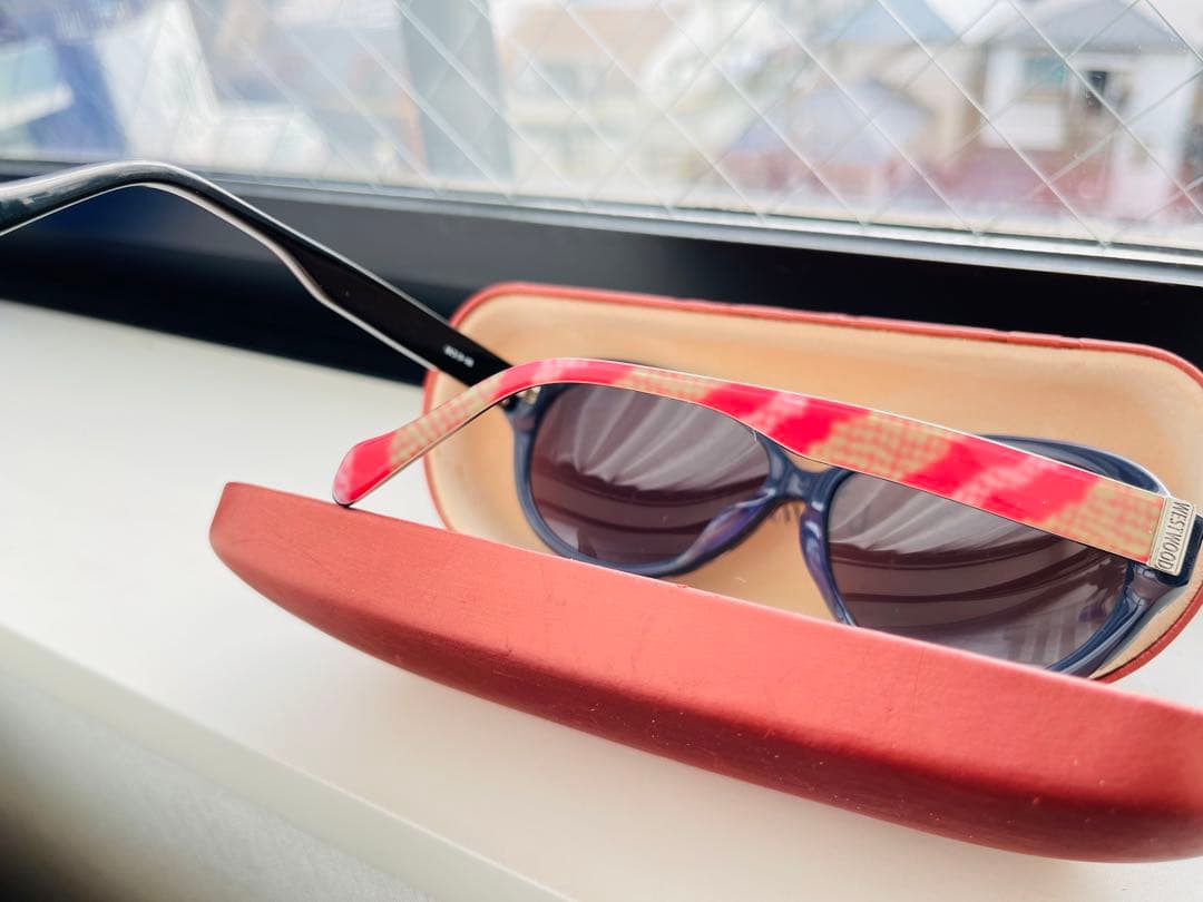 Vivienne Westwood オーバーサイズサングラス