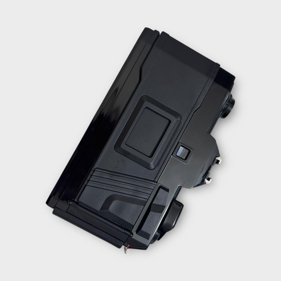 9353.Nishika N8000 3D 四眼カメラ ストロボ 3010