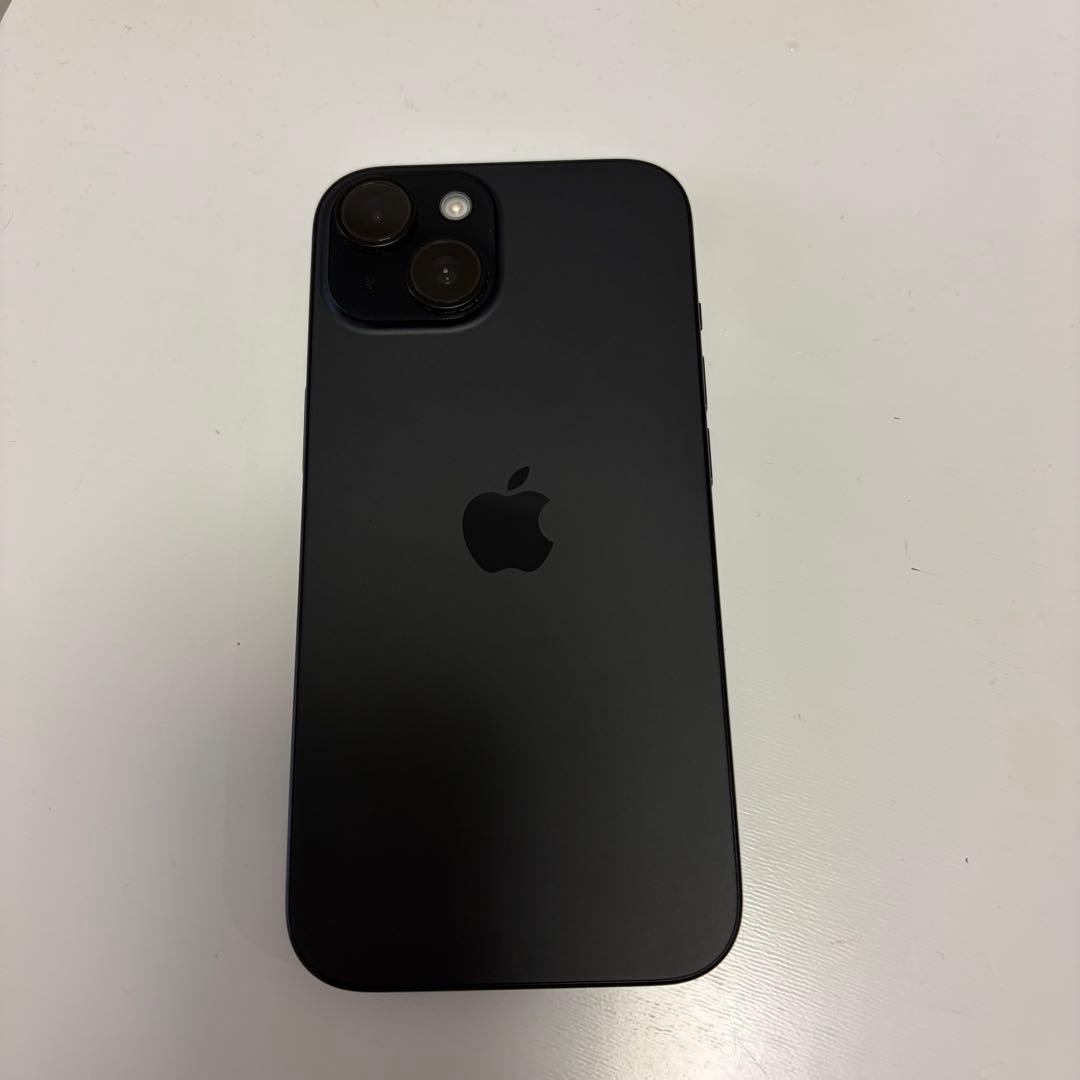 値下げ‼️【美品】Apple iPhone 15 ブラック 本体 充電ケーブル付