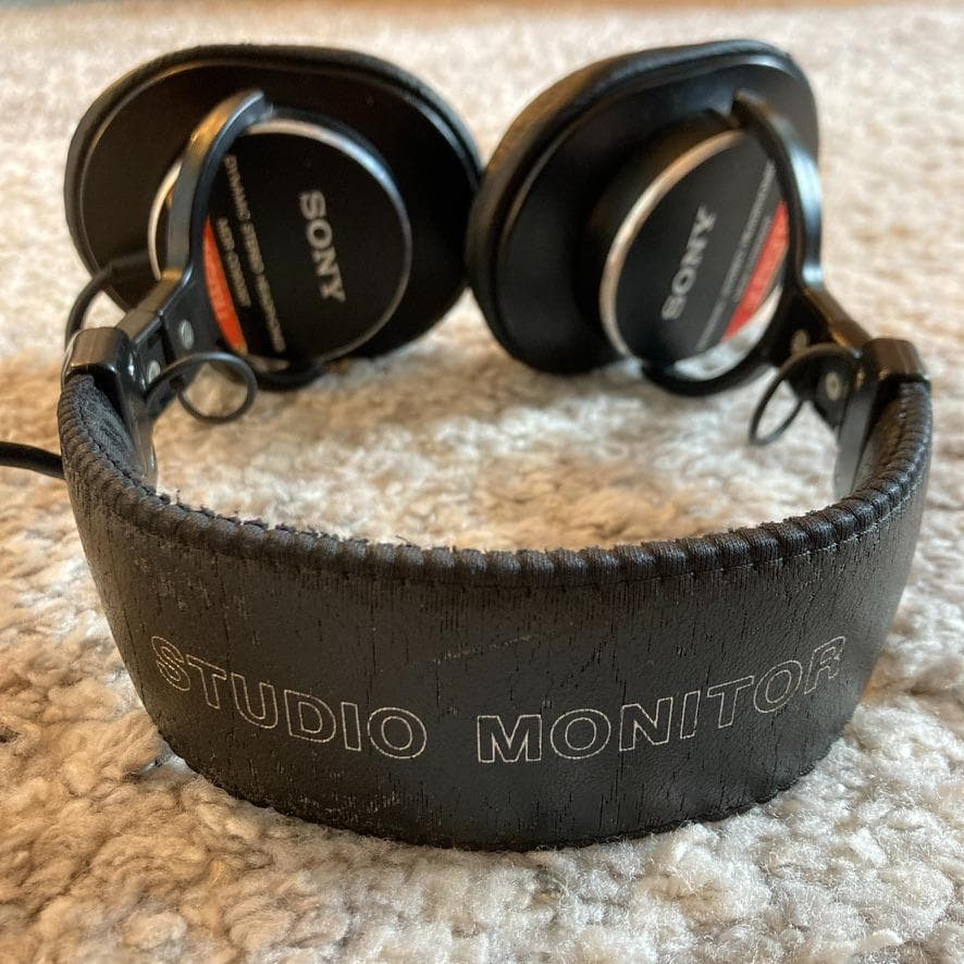 SONY MDR-CD900ST スタジオモニターヘッドホン 名機