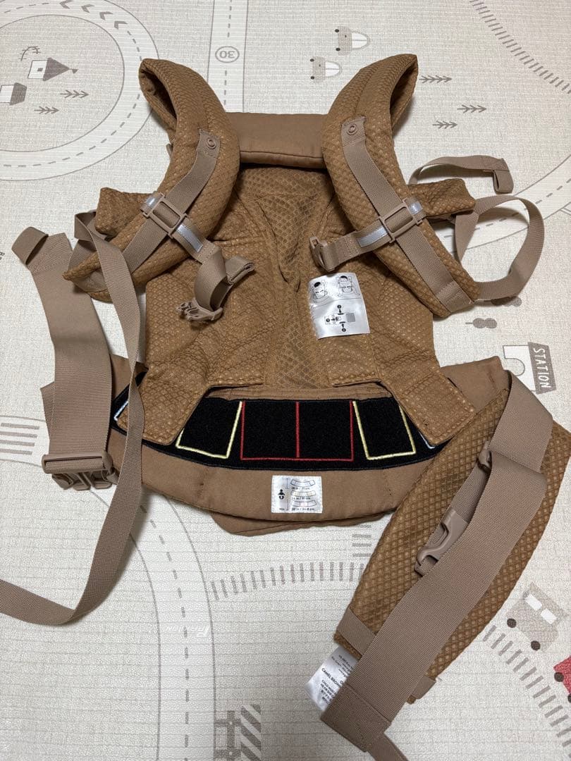【美品】エルゴベビーOMNI Breeze キャメルブラウン