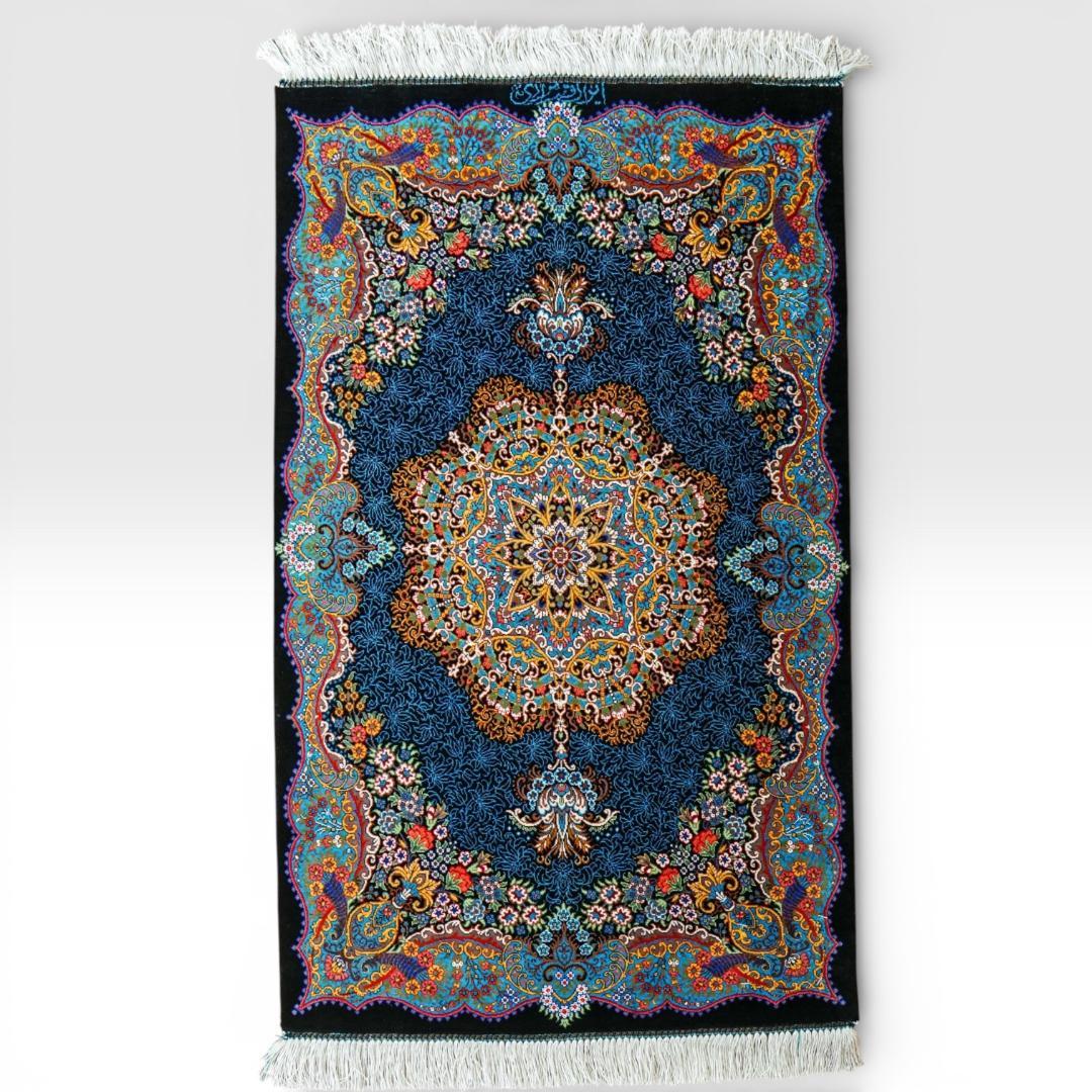 ペルシャ絨毯クム産 ムサヴィ工房　シルク