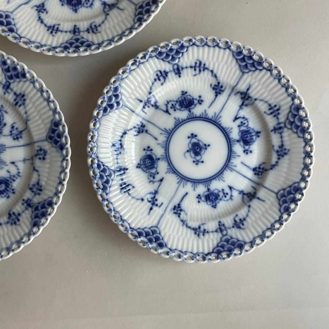 ロイヤルコペンハーゲン ブルーフルーテッド フルレース プレート 15cm 3枚