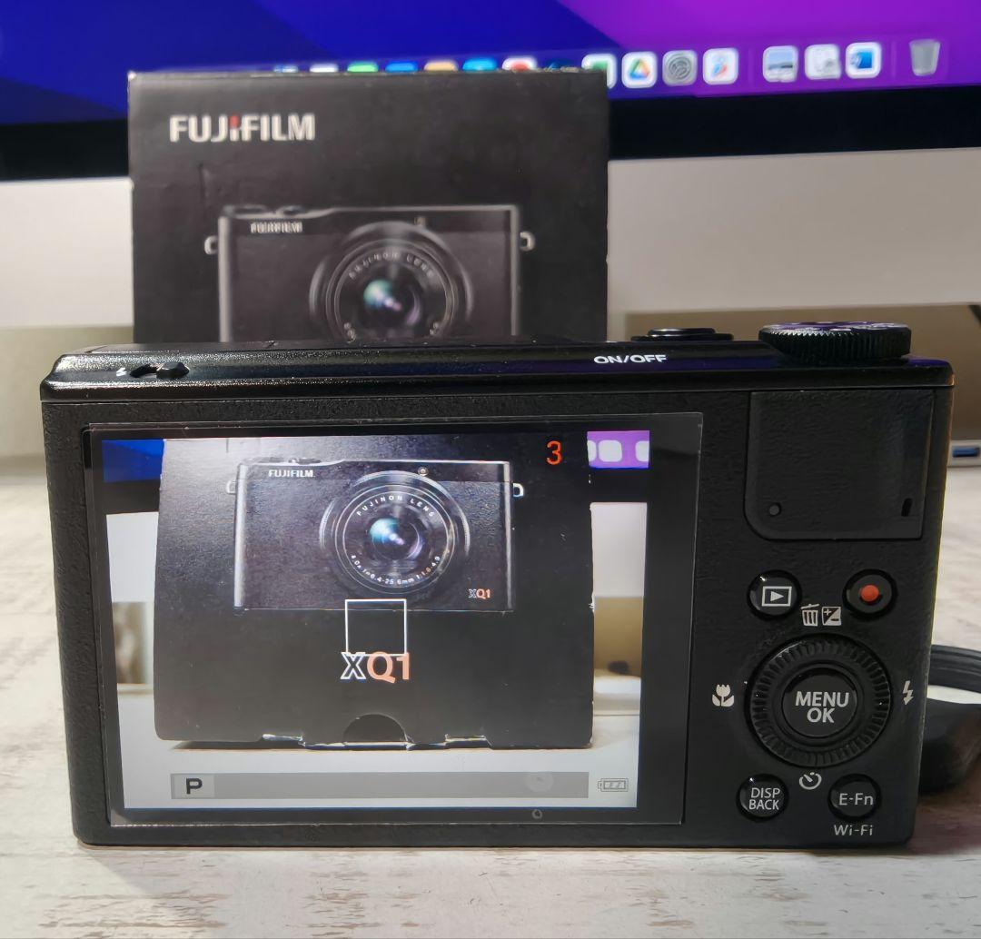 Fujifilm XQ1 コンパクトデジタルカメラ