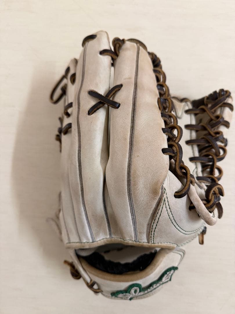 【美品】外野手用硬式グローブ