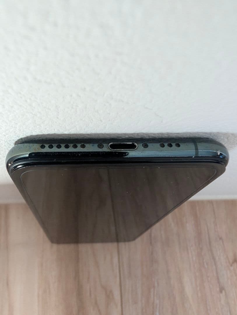 Apple iPhone 11 Pro 本体　新品バッテリー付き