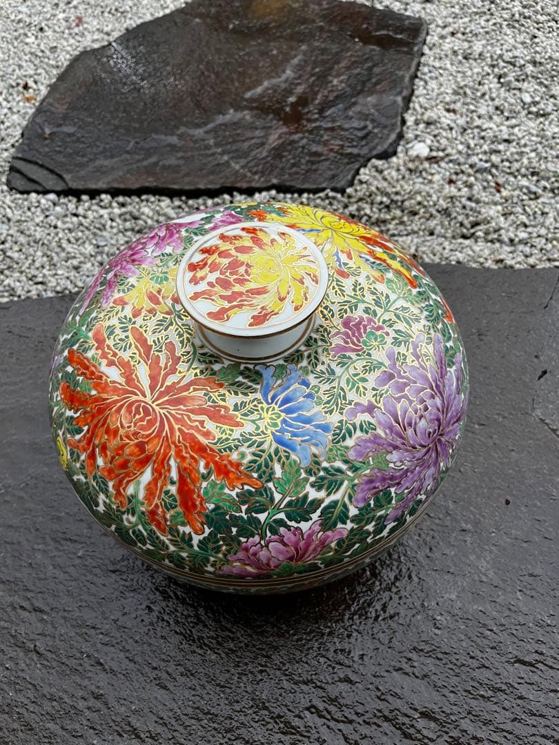希少　カラフルで華やかで大きな陶器製の蓋付きの壺