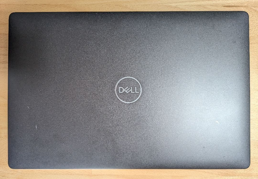 DELL Precision 3541 コアi7／32GB／632GB GPU付
