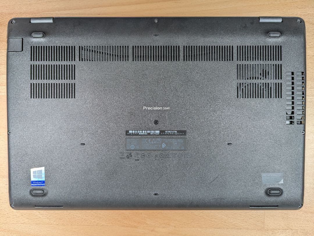 DELL Precision 3541 コアi7／32GB／632GB GPU付