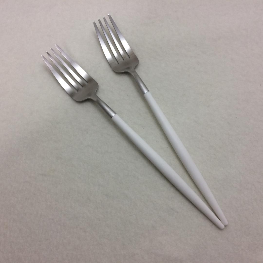 にゅん　クチポール　GOA　ホワイト＆シルバー　基本５種×各４本