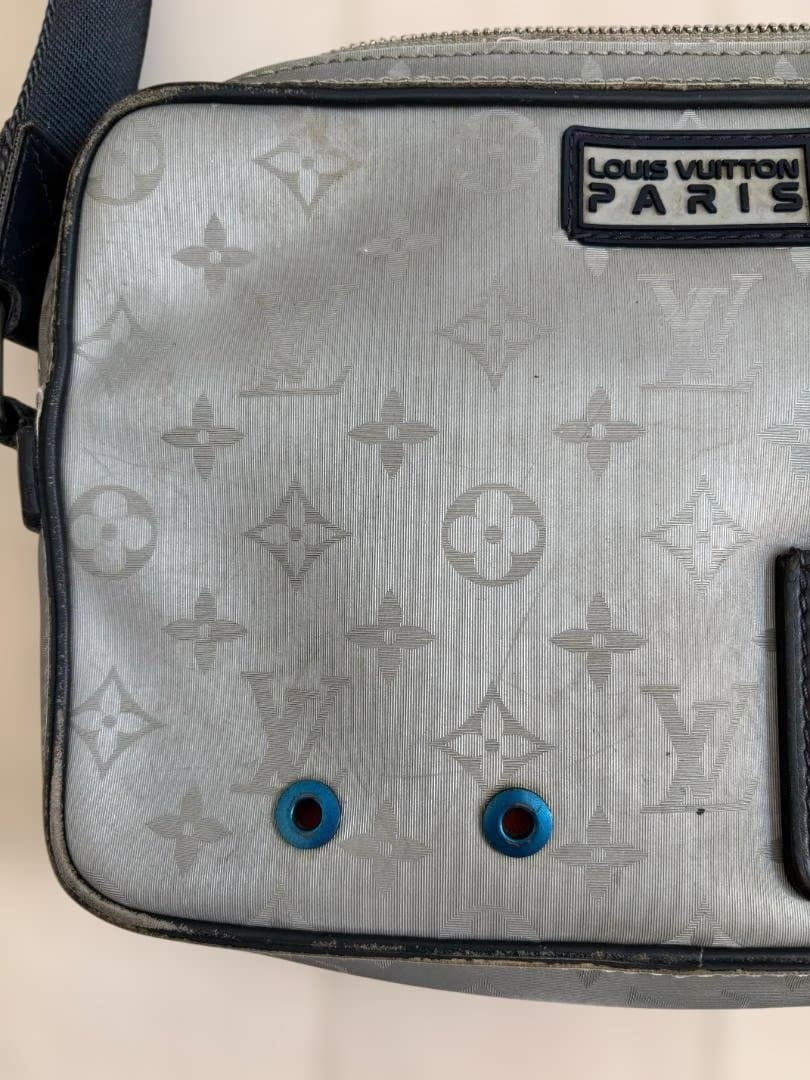 ルイ ヴィトン ショルダーバッグ サテライト メッセンジャー