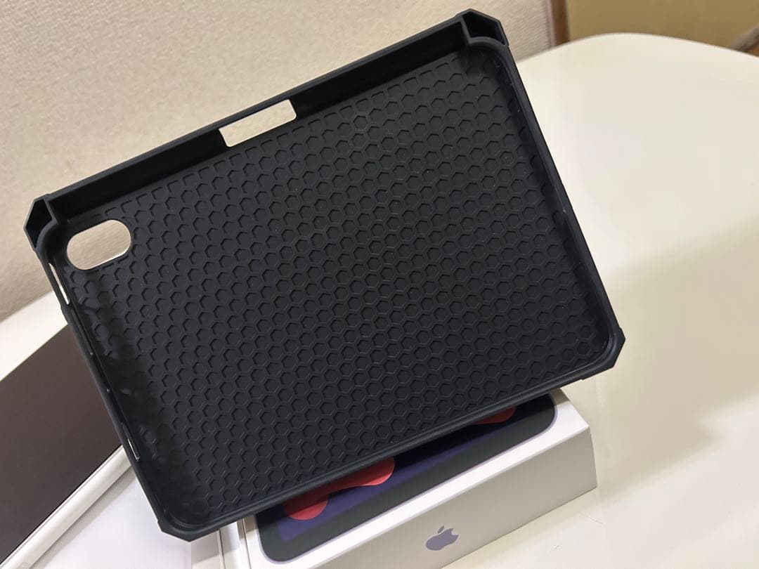 iPad mini 6 スターライト(64GB Wi-Fiモデル)+おまけ