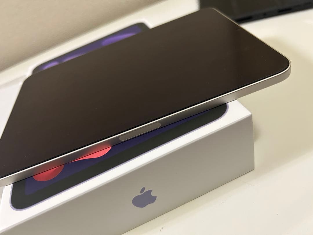 iPad mini 6 スターライト(64GB Wi-Fiモデル)+おまけ