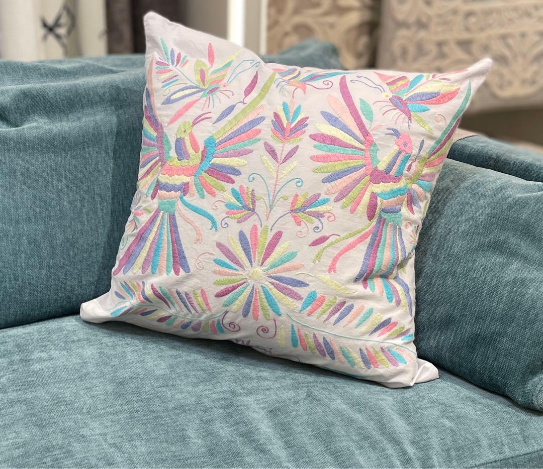 手作りの刺繍、テナンゴ、     メキシコの刺繍