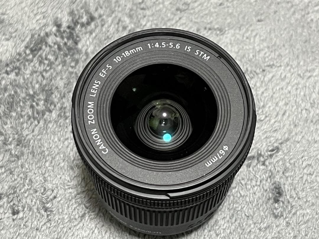 CANON EF-S10-18mm F4.5-5.6 IS STM 中古美品