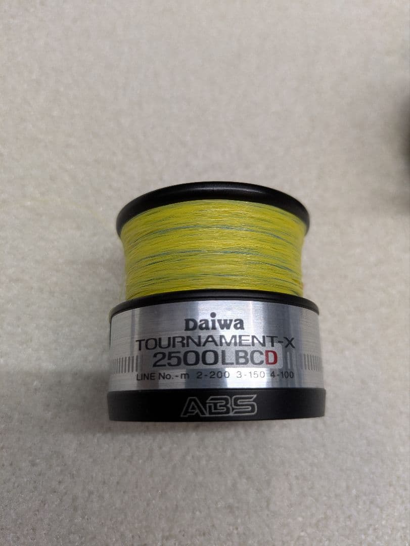 ダイワ TOURNAMENT-X 2500LBCD レバーブレーキリール