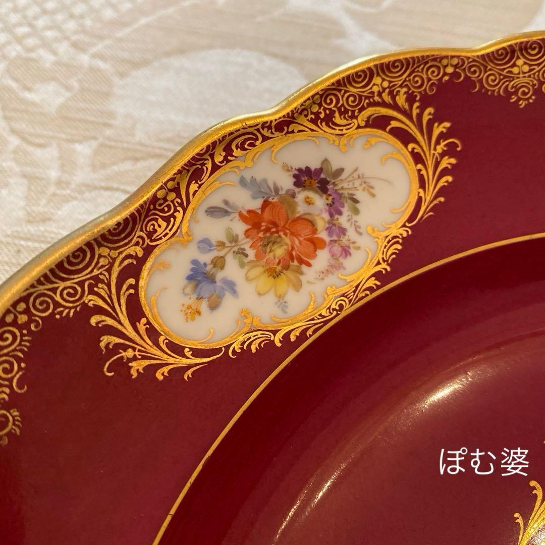 【古マイセン】深い臙脂／３つ窓 22金彩 飾り皿「恋人文／恋人達と犬のいる風景」