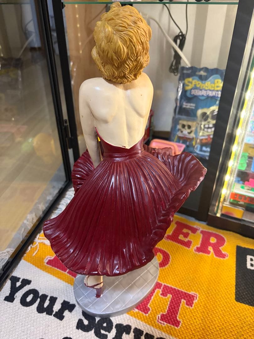 マリリン・モンロー アメトイ 置物 フィギュア 約50cm 陶器製？？