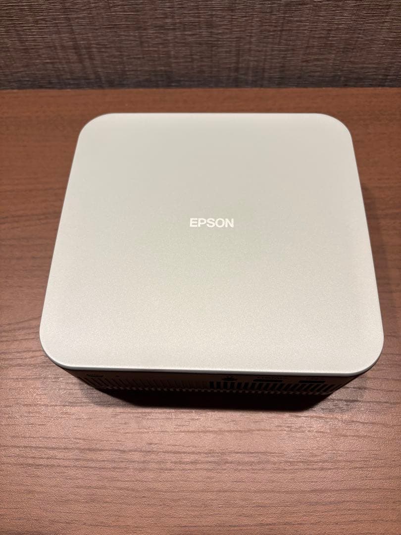 EF-61G エプソン　ホームプロジェクター