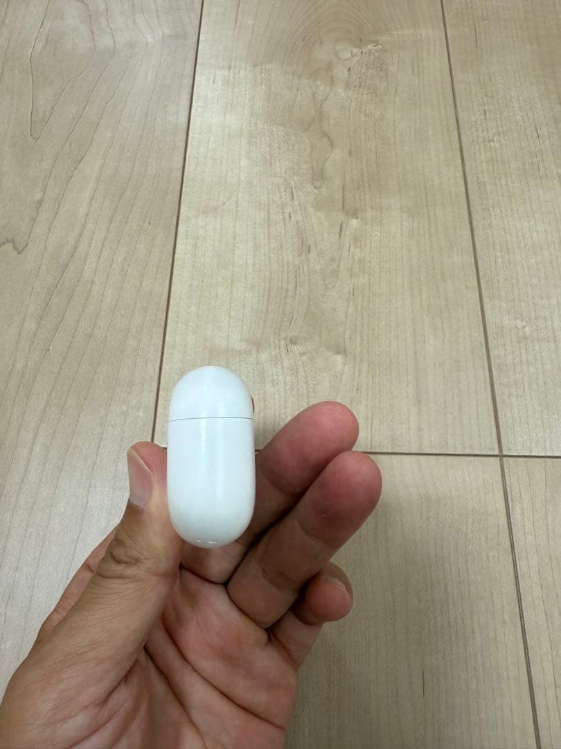 AirPods Pro 2 エアポッズプロ2 純正　正規品　本物　付属品あり