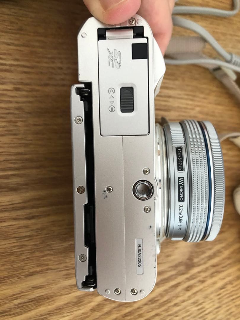 OLYMPUS PEN E-PL9 ホワイト