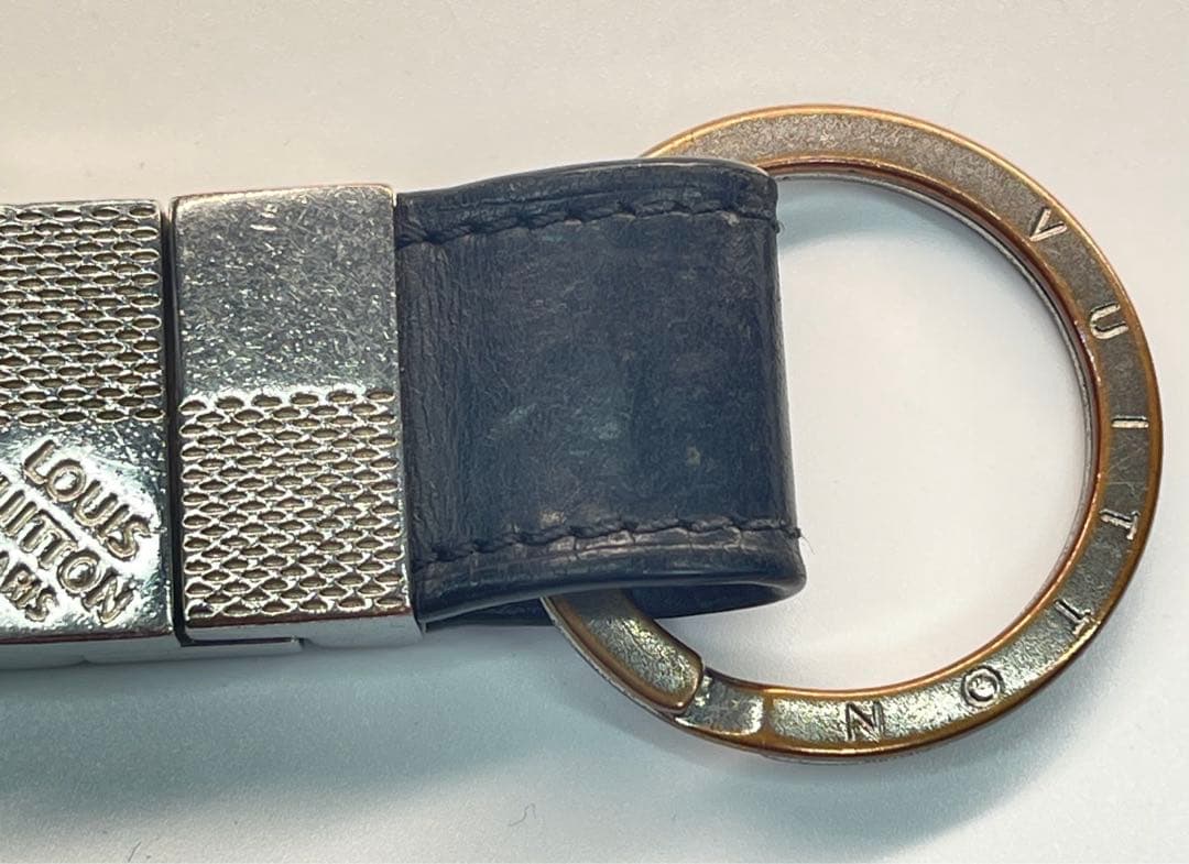 LOUIS VUITTON (ルイヴィトン)キーホルダー