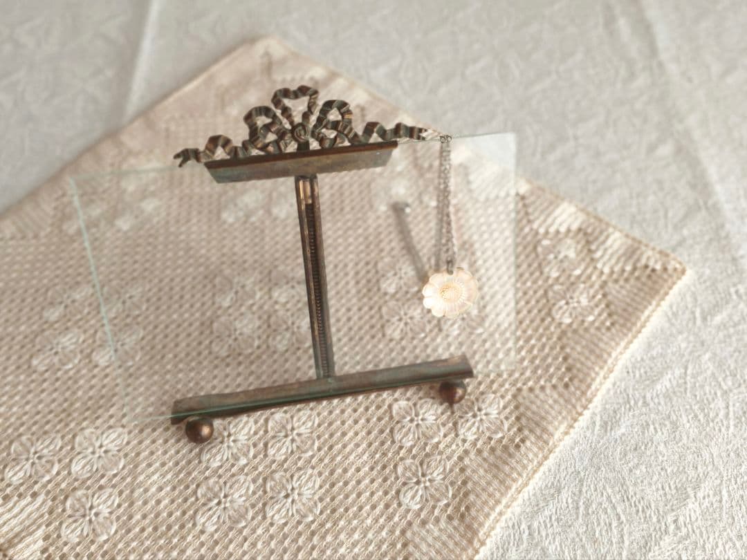 【ペンペン さま】vintage ୨୧ リボン飾り ヴィンテージフレーム