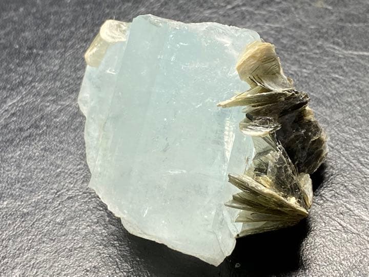 アクアマリン　47g