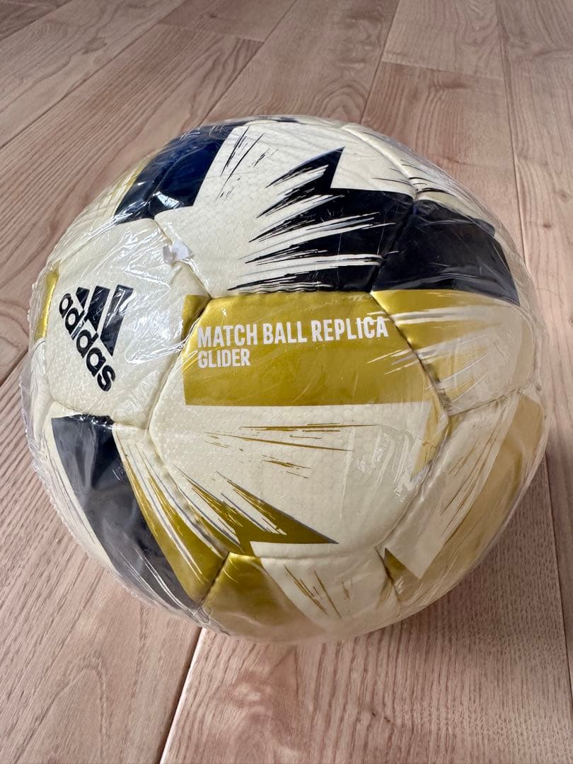 アディダス ツバサ グライダー 5号球(アイボリー)