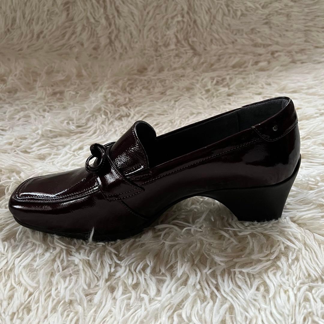 未使用級✨ ASICS pedala エナメルリボンローファー 23 EEE