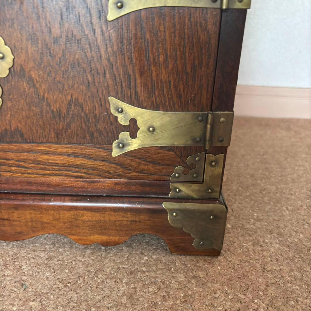 李朝 李朝家具 真鍮金具 無垢材 魚型錠前 モリジャン バンダジ 箪笥 韓国美術